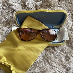 New Gucci sunglasses (women’s brown w/ red/blue accent and gold hardware)